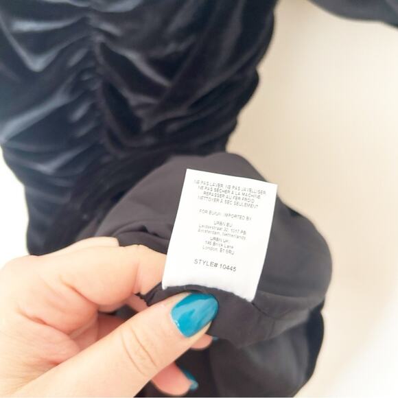 Anthropologie Hutch Black Velvet Puff Sleeve Ruched Mini Dress Off Shoulder Sz 8 - Picture 8 of 8